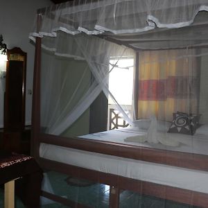 Budget Zimmer mit Kingsize-Bett